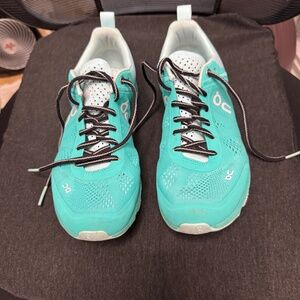 On Cloud Running Shoes - Size 9 Women Used, Good Condition